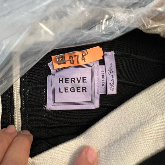 Herve Ledger Umeki Bodycon Dress - Picture 4 of 4